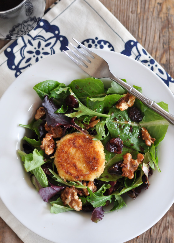 Cherry, Goat Cheese & Candied Walnut Salad + Cherry Balsamic Vinaigrette #gotart 