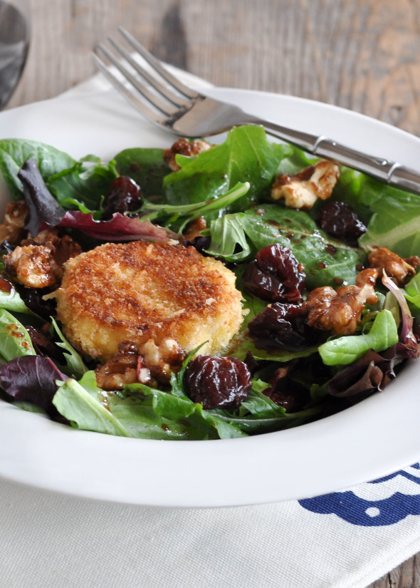 Cherry, Goat Cheese & Candied Walnut Salad + Cherry Balsamic Vinaigrette #gotart