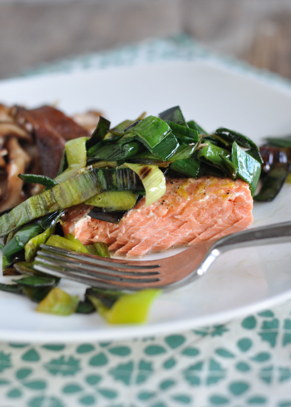 Roasted Salmon with Leeks | www.nutritiouseats.com