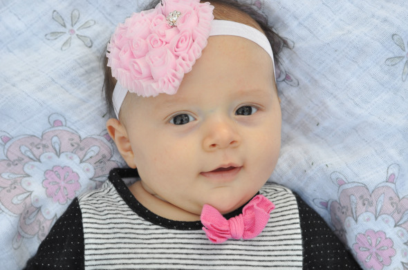 Evangeline 4 months | www.nutritiouseats.com
