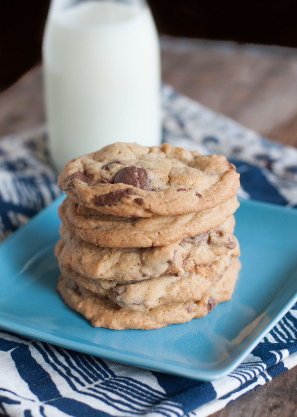 Reese's Peanut Butter Chocolate Chunk Cookies | www.nutritiouseats.com