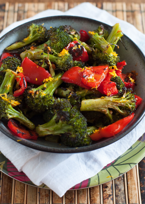 Asian Roasted Broccoli and Red Peppers | www.nutritiouseats.com