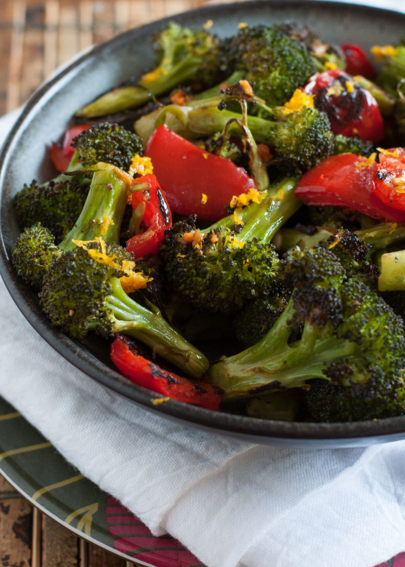 Asian Roasted Broccoli and Red Peppers | www.nutritiouseats.com