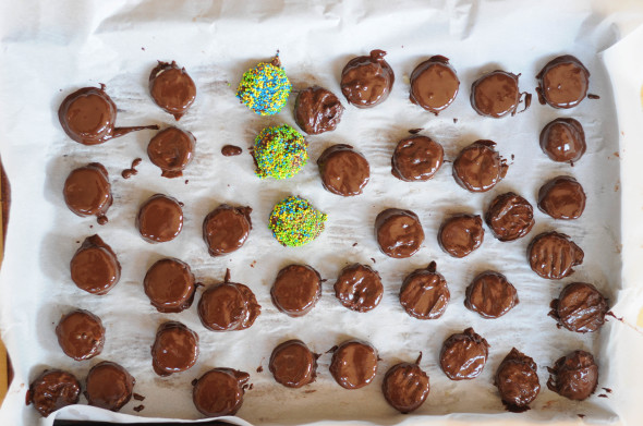 Frozen Chocolate Banana Bites 