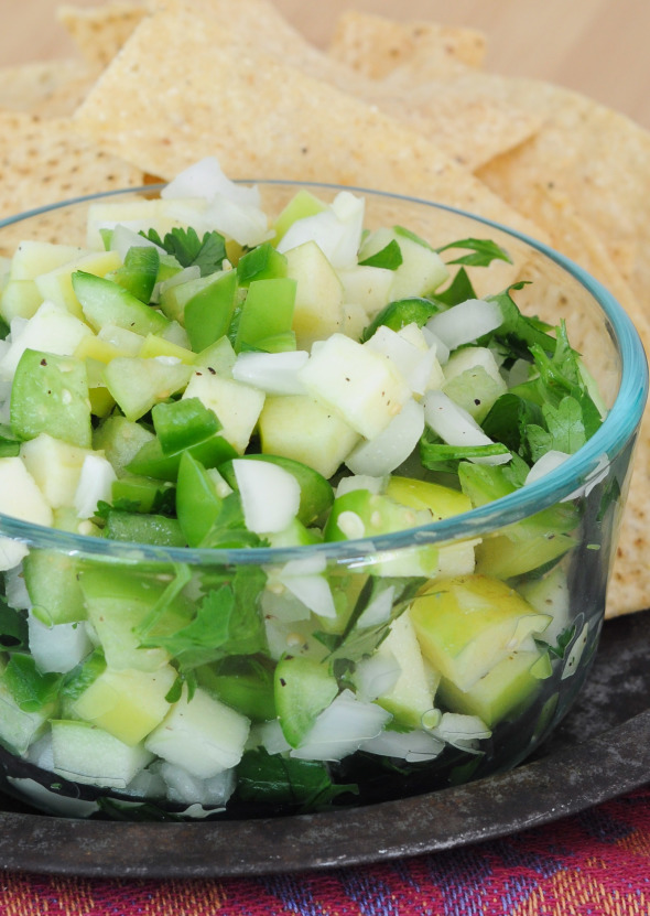 Apple Pico de Gallo | www.nutritiouseats.com