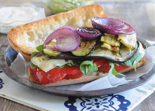 Grilled Vegetable Sandwich | www.nutritiouseats.com