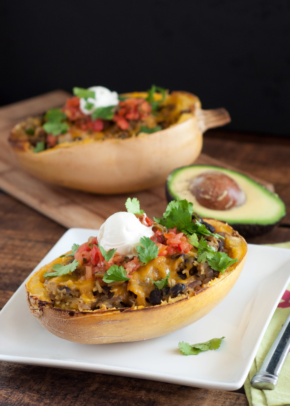 Black Bean and Veggie Stuffed Spaghetti Squash #glutenfree #vegetarian| www.nutritiouseats.com