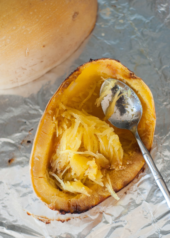 Black Bean and Veggie Stuffed Spaghetti Squash #glutenfree #vegetarian| www.nutritiouseats.com