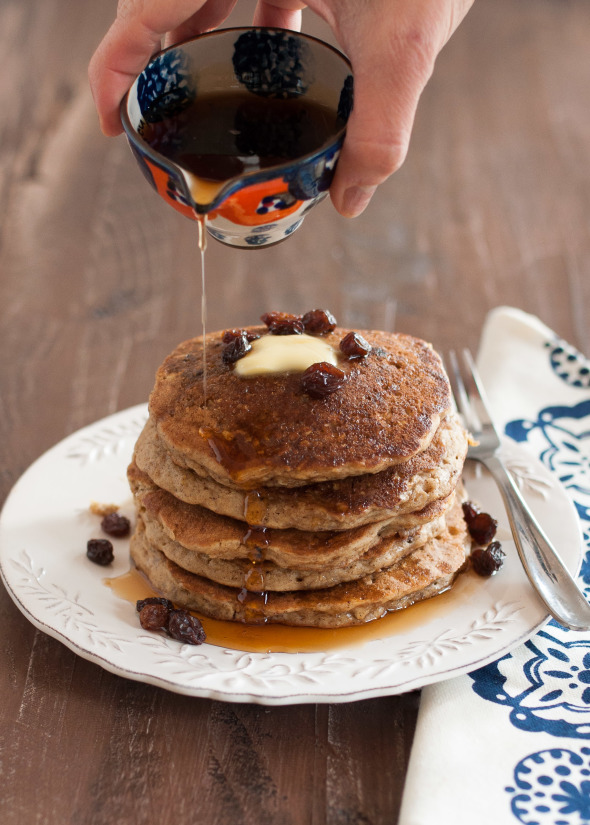 Oatmeal Raisin Pancakes (Gluten Free, Dairy-Free) | www.nutritiouseats.com