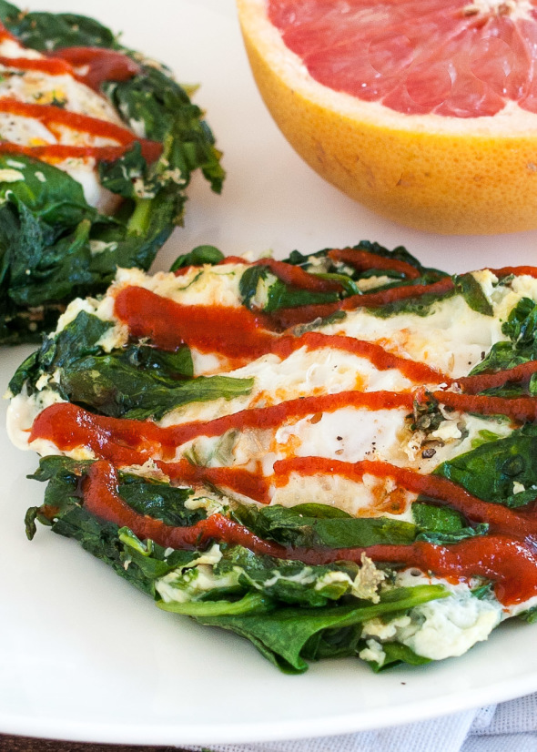 Egg In A Spinach Nest #paleo #glutenfree | www.nutritiouseats.com
