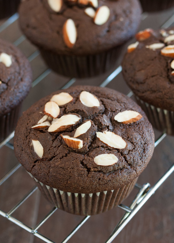 Double Chocolate Almond Muffins #glutenfree | www.nutritiouseats.com