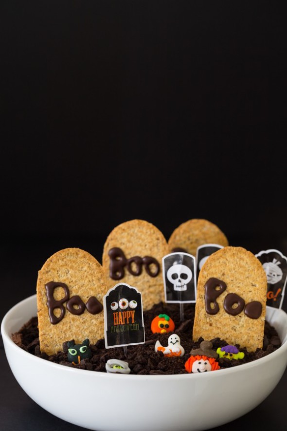 halloween-chocolate-graveyard-600x900