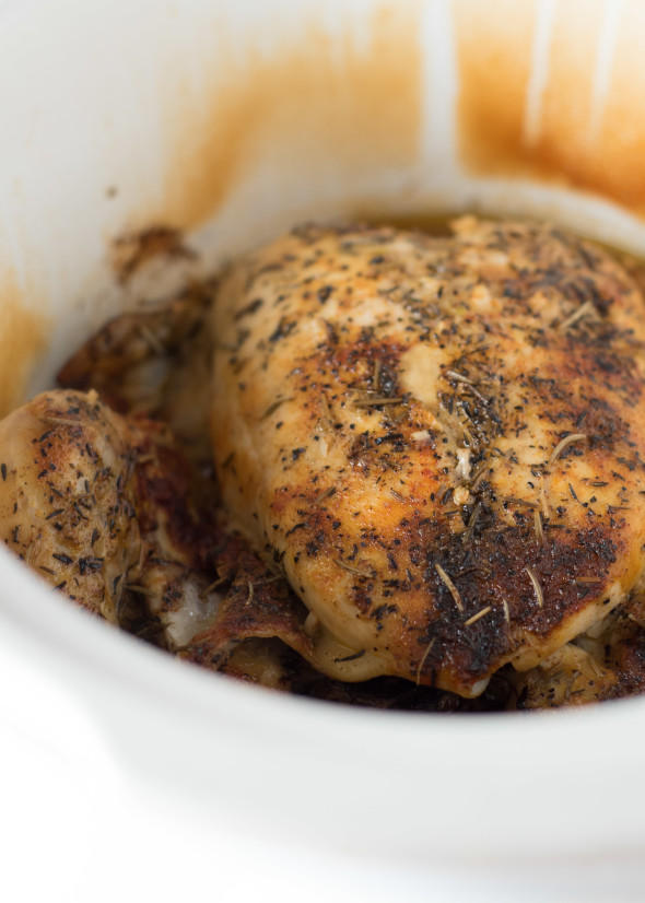 Slow Cooker Baked Chicken- a simple, juicy , fool-proof baked chicken recipe made in the slow cooker! www.nutritiouseats.com
