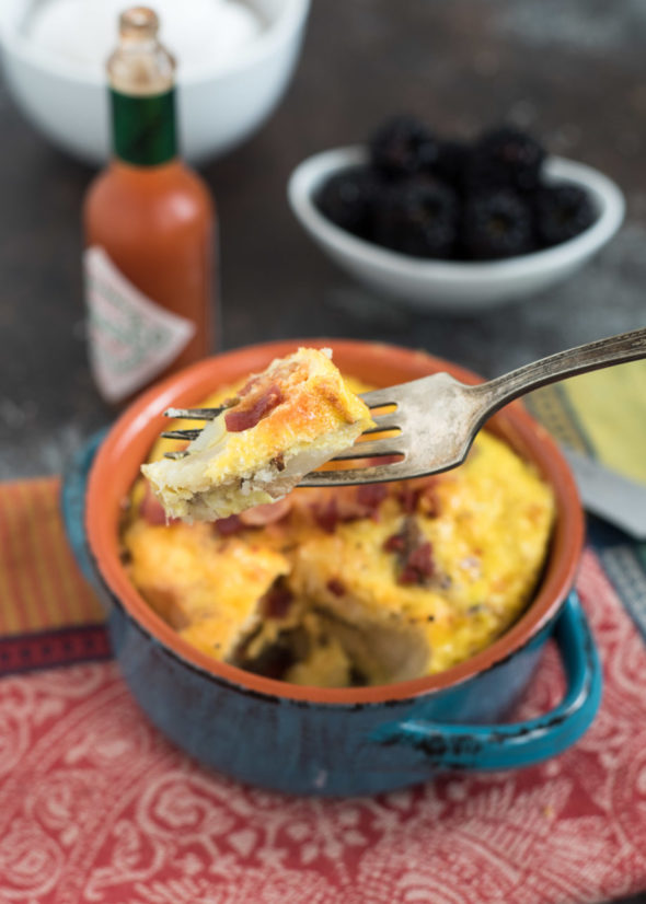 Mini Bacon, Potato and Egg Casserole #GlutenFree- Don't have the ingredients to make a large casserole? This makes the perfect portion for two people or one with leftovers- super simple too! | www.nutritiouseats.com