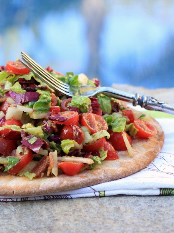 Farmers-Market-BLT-Avocado-Pizza-Salad