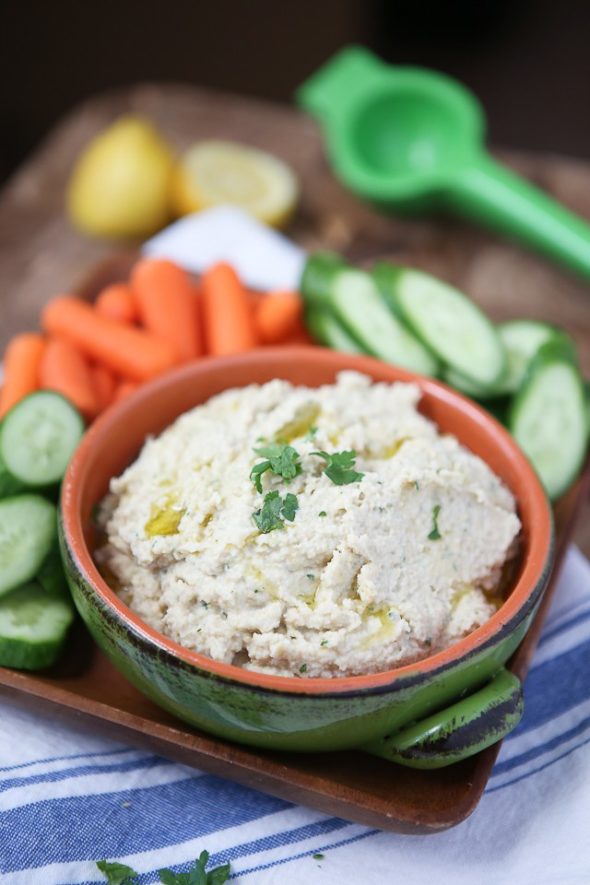 Lemony_Artichoke_Hummus-4-640x960