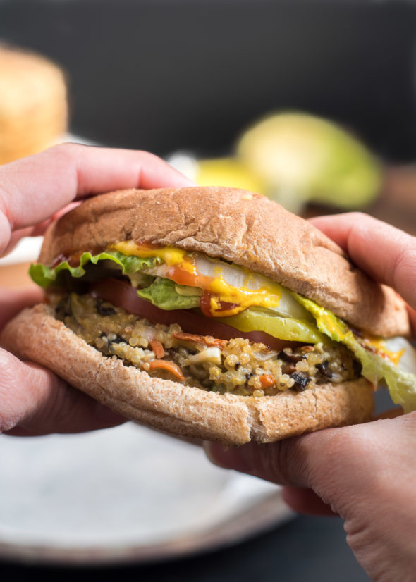 Quinoa Veggie Burger- a simple gf patty that makes a great vegetarian meal! | www.nutritiouseats.com