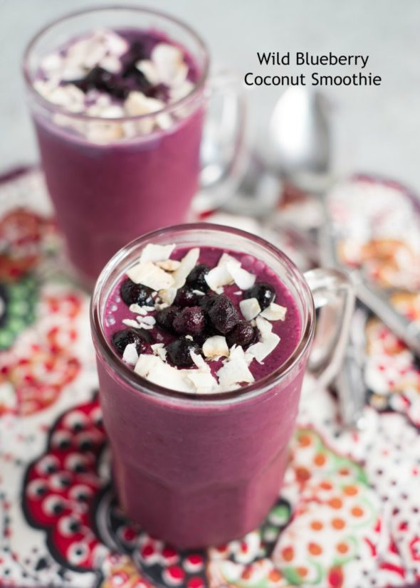 Wild Blueberry Coconut Smoothie #ad | www.nutritiouseats.com