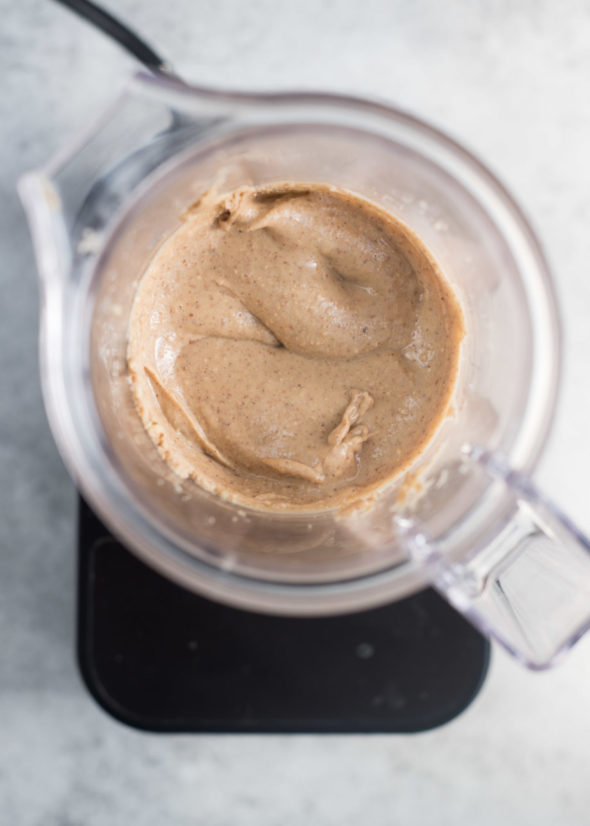 Cinnamon Nut Butter {Peanut Free} #glutenfree | www.nutritiouseats.com