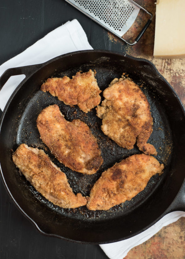 Parmesan and Pecan Crusted Oven Baked Chicken- a lightened up version of some good ol' comfort food | www.nutritiouseats.com