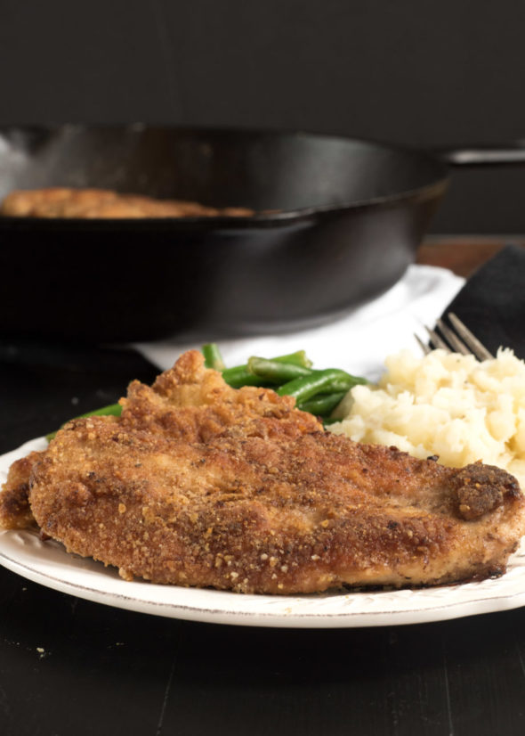 Parmesan and Pecan Crusted Oven Baked Chicken- a lightened up version of some good ol' comfort food | www.nutritiouseats.com