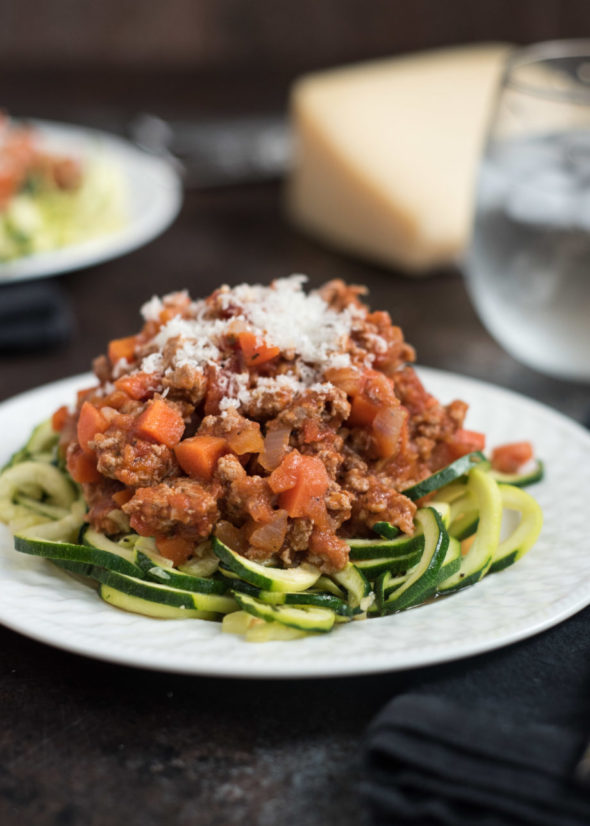 Zucchini Noodles With Turkey Marinara- Quick and easy, ready in under 30 minutes. Whole foods, gluten free and paleo friendly. | www.nutritiouseats.com