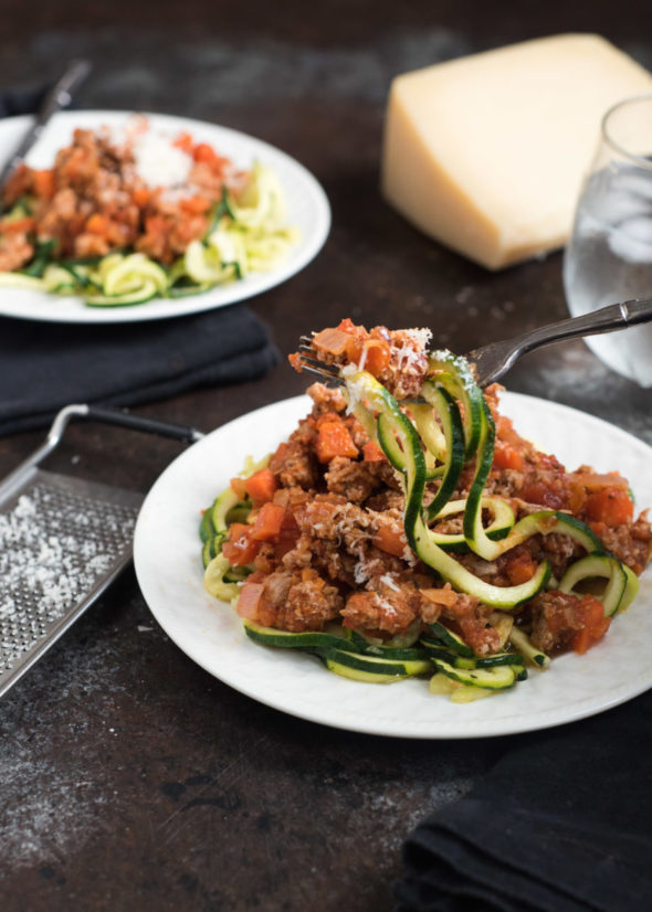 Zucchini Noodles With Turkey Marinara- Quick and easy, ready in under 30 minutes. Whole foods, gluten free and paleo friendly. | www.nutritiouseats.com