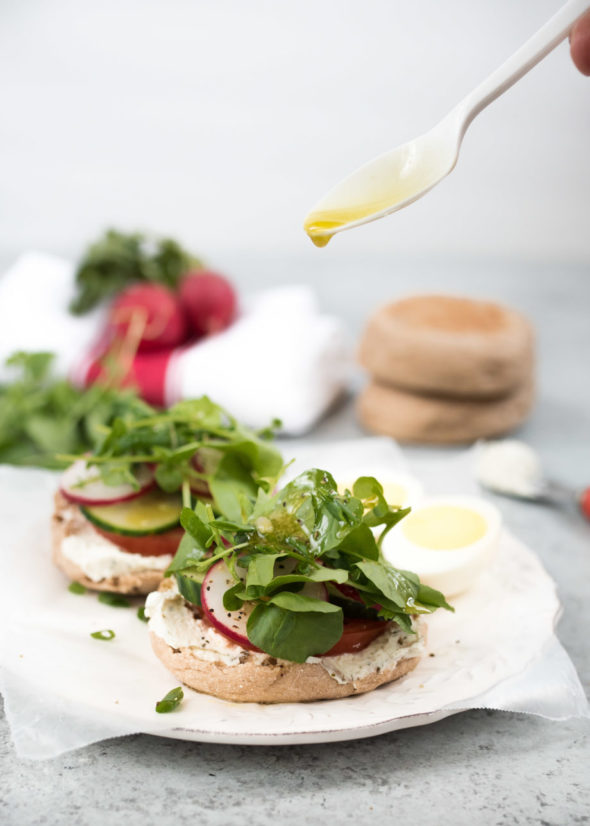 Open Face Veggie Cheese Toast With A Mustard Vinaigrette- Spreadable California cheese, topped with fresh spring veggies on a whole grain english muffin #ad | www.nutritiouseats.com 