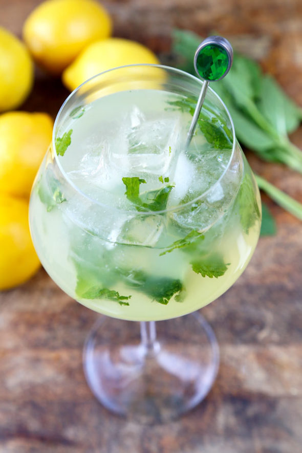 31 Fresh Summertime Lemonade Recipes- Roundup- www.nutritiouseats.com