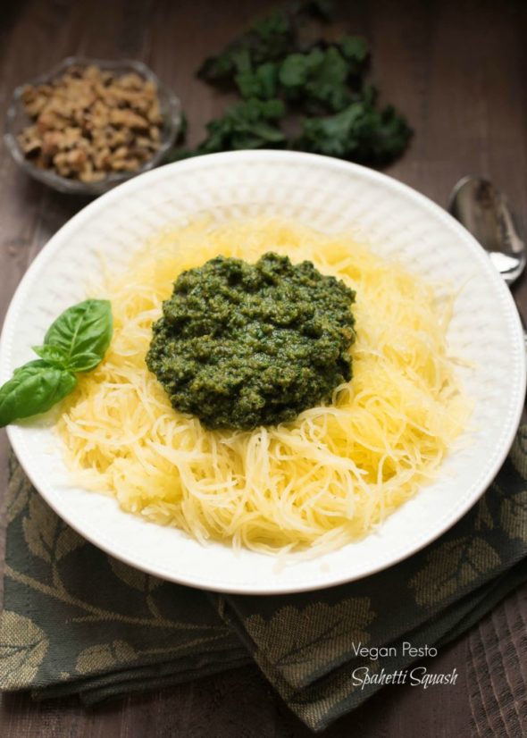 Vegan Pesto Spaghetti Squash- pesto is ready in less than 5 minutes! Pairs perfectly with a spaghetti squash for a nutritious side. | www.nutritiouseats.com