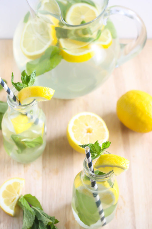 31 Fresh Summertime Lemonade Recipes- RoundUp | www.nutritiouseats.com