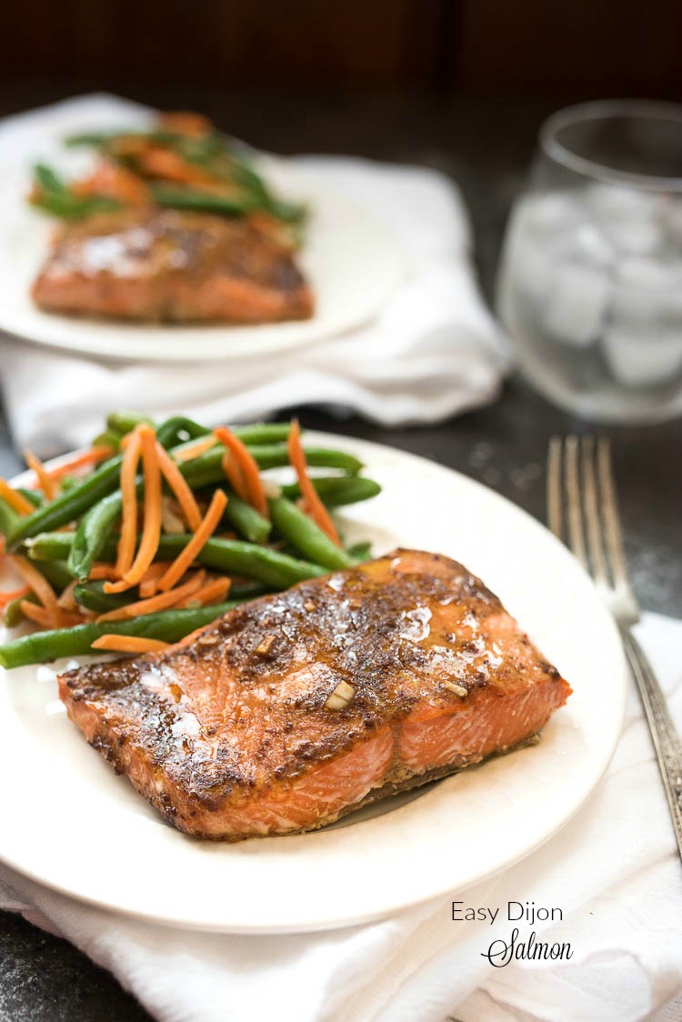 Easy Dijon Garlic Salmon #glutenfree | www.nutritiouseats.com