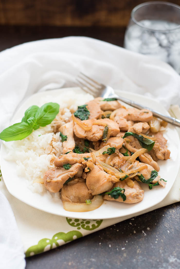 Spicy Thai Basil Chicken | super simple, flavorful and ready in under 20 minutes! You don' have to be an experienced Thai cook to make this Thai inspired dish! | www.nutritiouseats.com