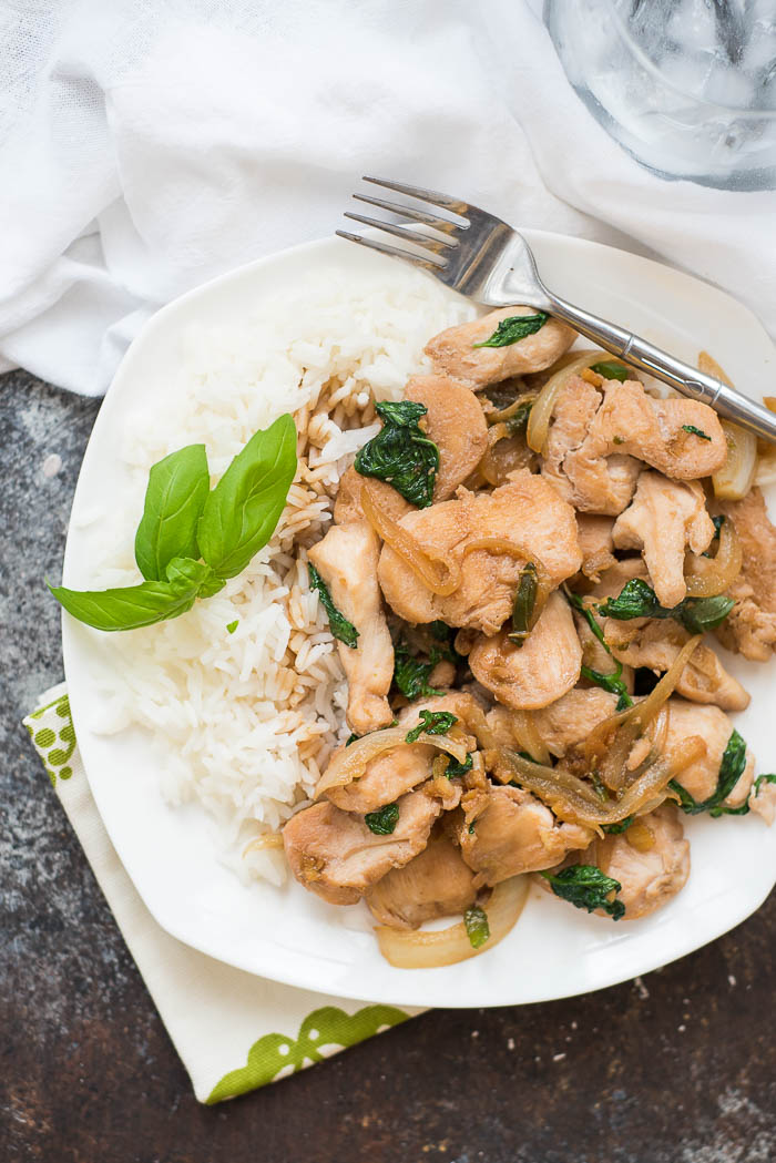 Spicy Thai Basil Chicken | super simple, flavorful and ready in under 20 minutes! You don' have to be an experienced Thai cook to make this Thai inspired dish! | www.nutritiouseats.com