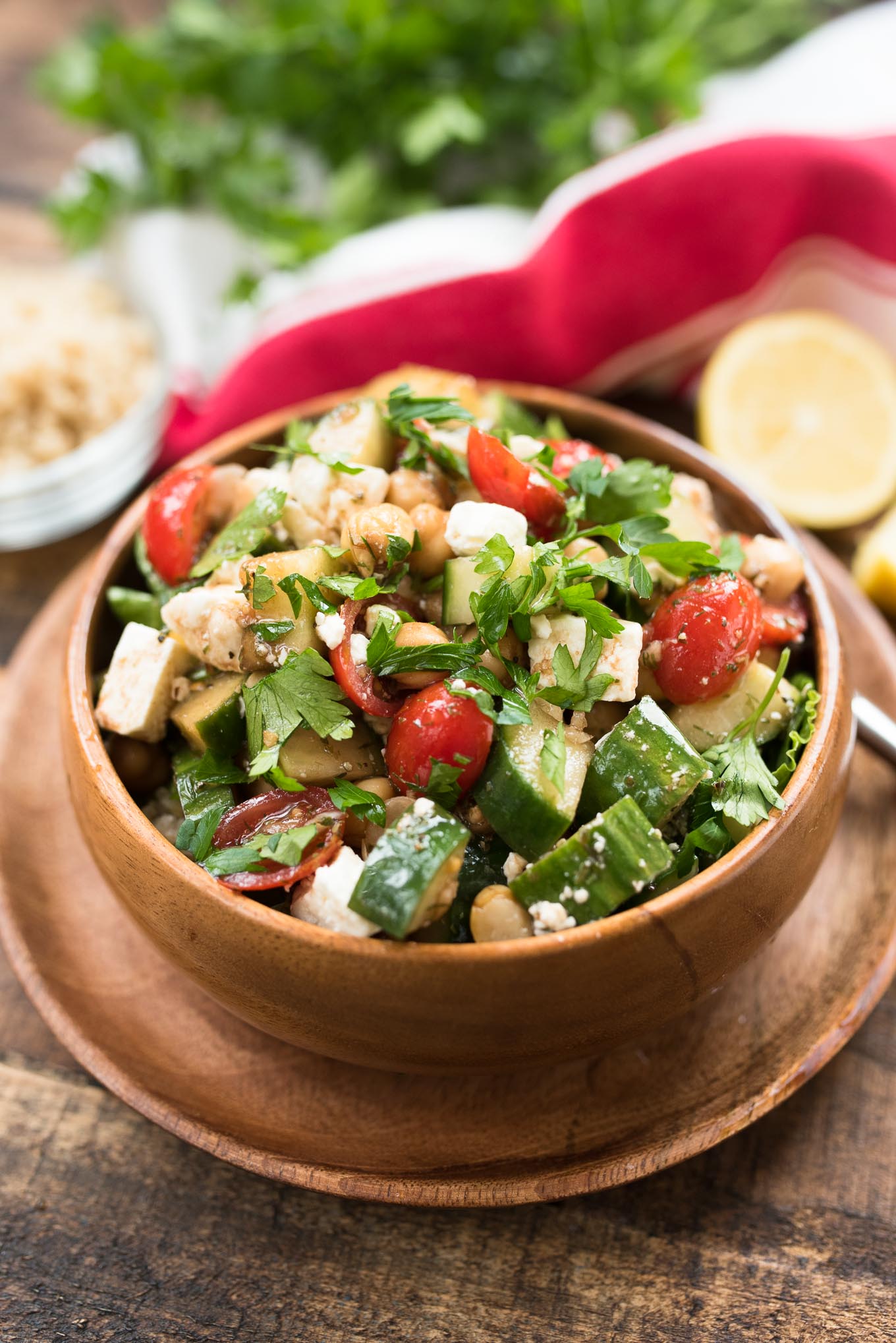 Mediterranean Power Bowl- a plant-based, protein and fiber packed lunch or dinner! | www.nutritiouseats.com