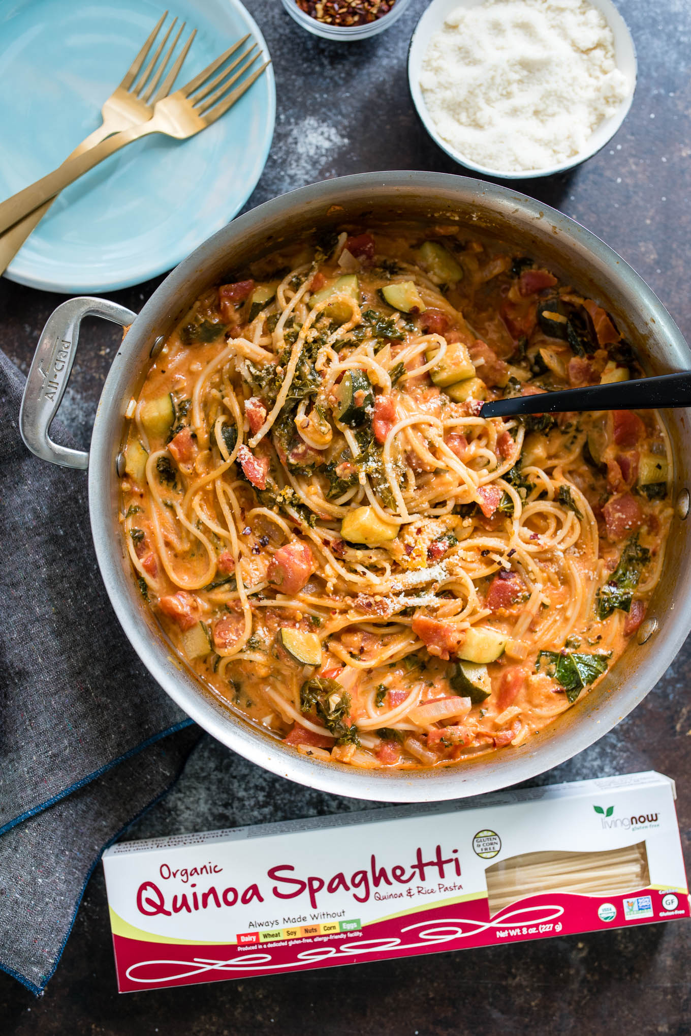 One Pot Creamy Vegetable Spaghetti is a gluten free, veggie packed meal that is all cooked in the same pan!