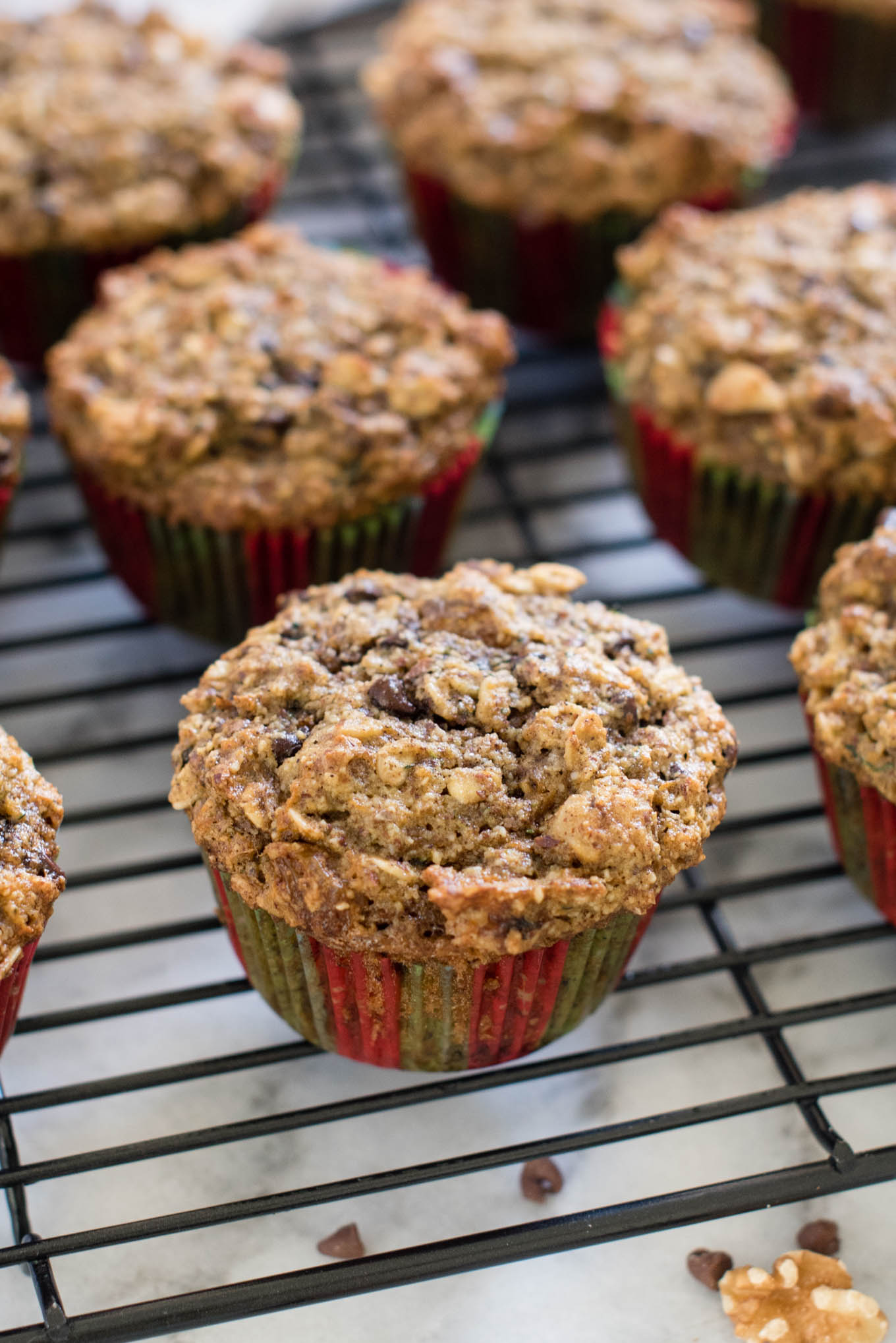 Morning Glory Muffins- packed with oats, almond flour, veggies and more | www.nutritiouseats.com