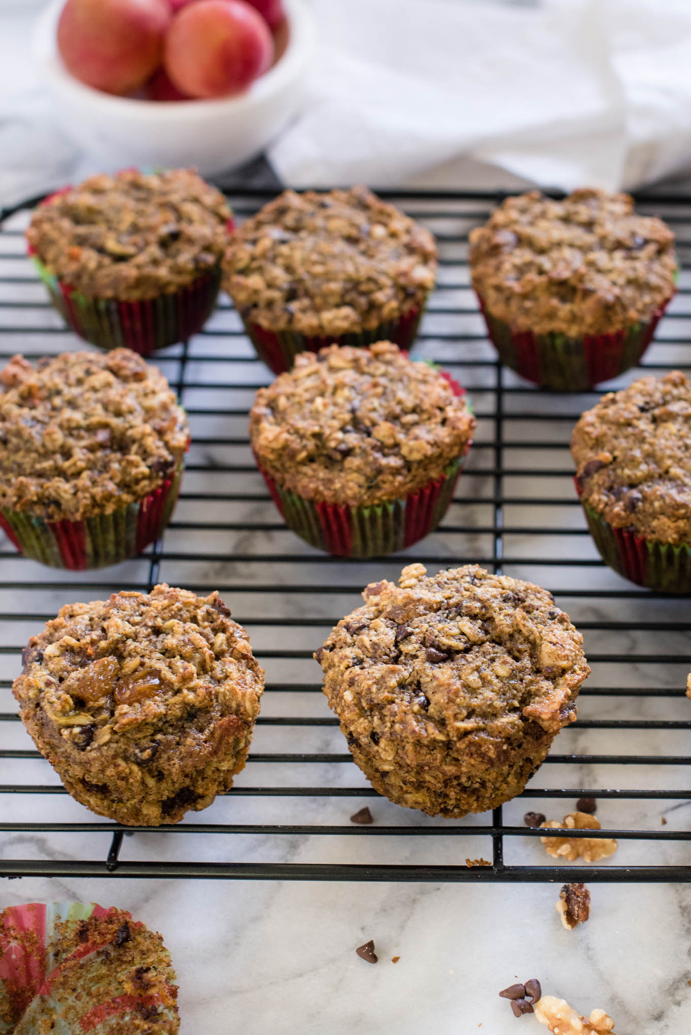 Morning Glory Muffins- packed with oats, almond flour, veggies and more | www.nutritiouseats.com