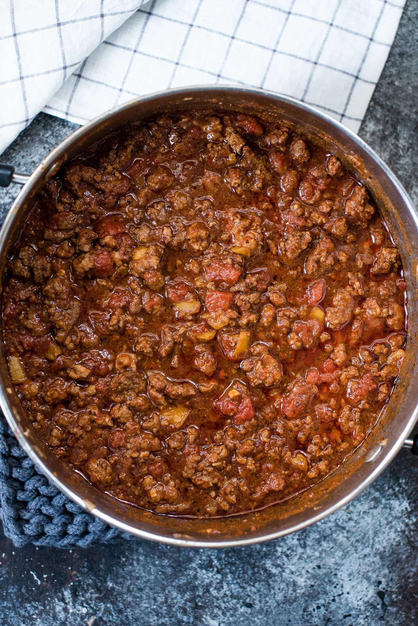 pot of chili 