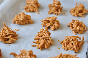 Butterscotch Haystacks- a no-bake holiday treat | www.nutritiouseats.com