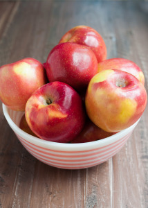 Nutrition Benefits of Apples + Recipes