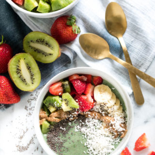 Green Berry Smoothie Bowl